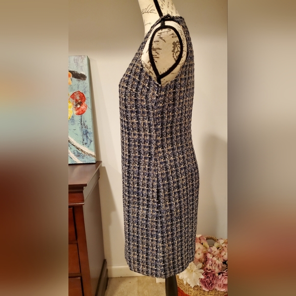 J• CREW. WOMEN'S Black/Navy Sleeveless, Round Neck, Shift Tweed Dress, Size 2. - Picture 4 of 8
